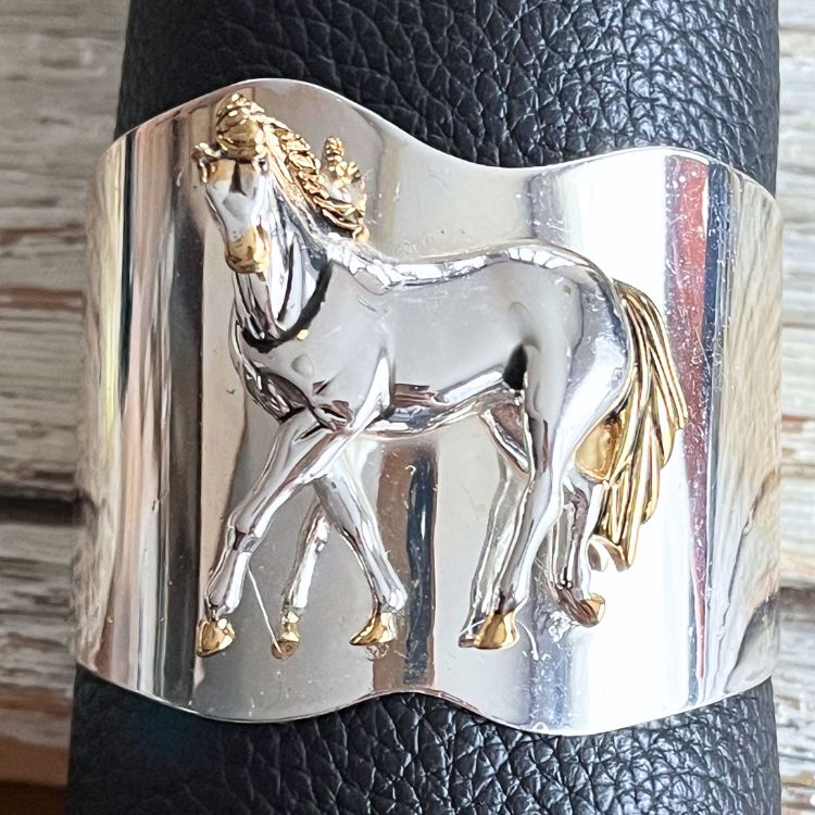 バングル】Horse 馬 3Dバングル 立体的 Best 70年代 USヴィンテージ