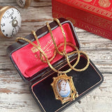 【ネックレス】ブルードレスを着た少女　絵画　アート　フレーム　70’s USA