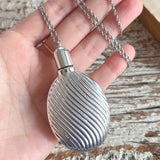 【ネックレス】香水瓶　パフュームボトル　シルバー　スキットル　70’sUSA