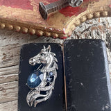 【ブローチ】馬　horse サファイアブルー　縦ライン　80’sUSA