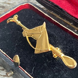 【ブローチ】馬　鞭　拍車　ゴールド　70’s USA デッドストック