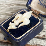 【ブローチ】フルールドリス　百合の紋章　マザーオブパール　シェル　60’sイギリス　