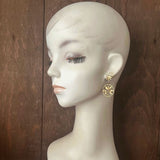 【ピアス】アシンメトリー　花　植物　ゴールド　パイ皿　60'sイギリス