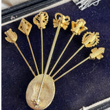 【ブローチ】goldette ゴルデット　7個チャーム　カニ　カメオ　色石　60’s USA