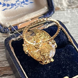 【リング】セルロイド　コーラルピンク　花彫りカボション　40’sイギリス