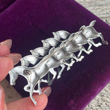 【ブローチ】馬　horse ５頭　並走　マットシルバー　60’sフランス