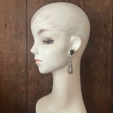 【ピアス】ゴシック　ブラックティアドロップ　エキゾチック　60’sイギリス
