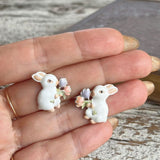 【ピアス】ウサギ　rabbit 花を持つウサギ　MJ社　 60’sUSA