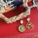 【ピアス】アシンメトリー　花　植物　ゴールド　パイ皿　60'sイギリス