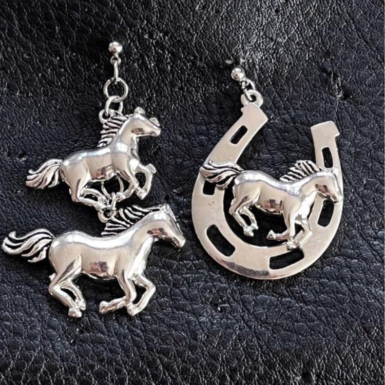 イギリスアンティークピアス 馬 9ct