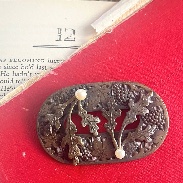 ブローチ – Lamp vintage