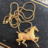 【ネックレス】馬　ホース　真鍮　駆ける馬　ルビー　70’sフランス