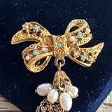 【ブローチ】リボン　タッセル　バロックパール　50’sイギリスvintage