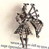 【ブローチ】スコットランド　バグパイプ　兵隊　民族楽器　キルト